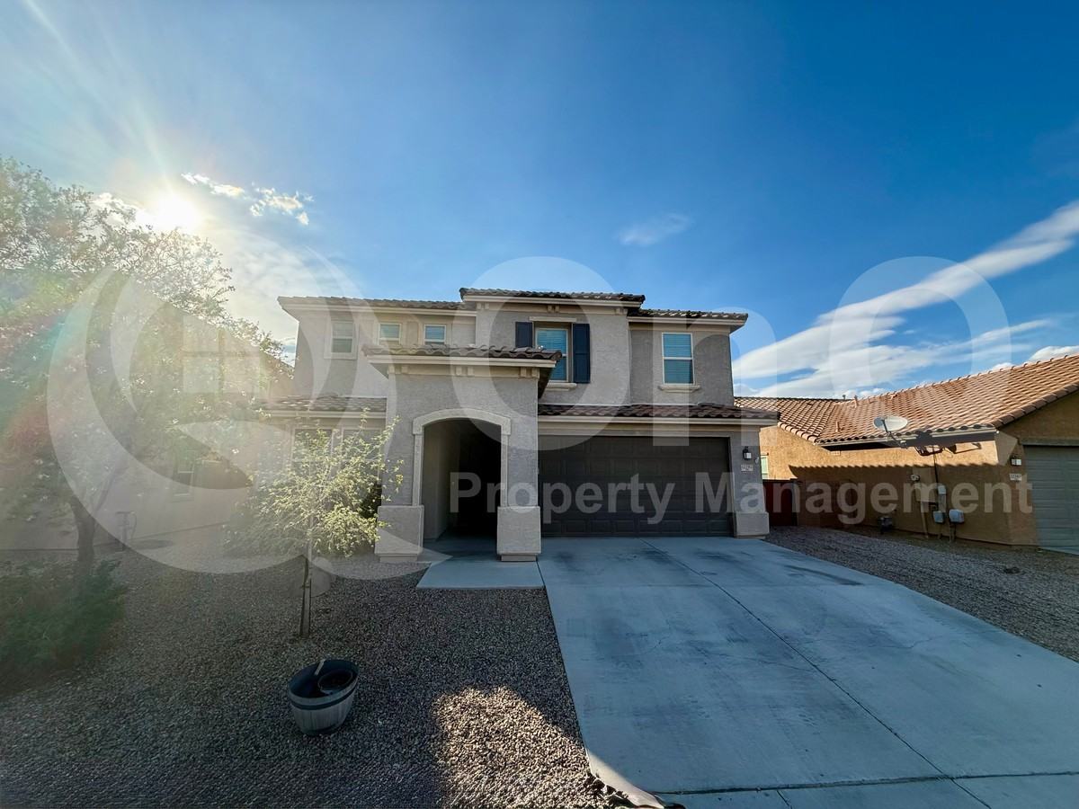 12295 North Old Mill Place - Photo 2 of 50