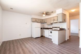 900 N Waco Ave #B101 - Photo 1 of 1