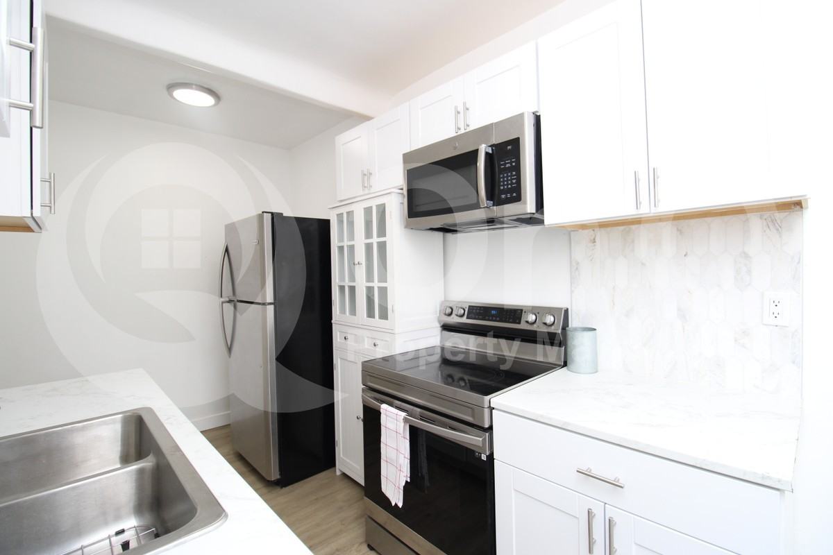 146 N 10th Ave - Photo 4 of 15