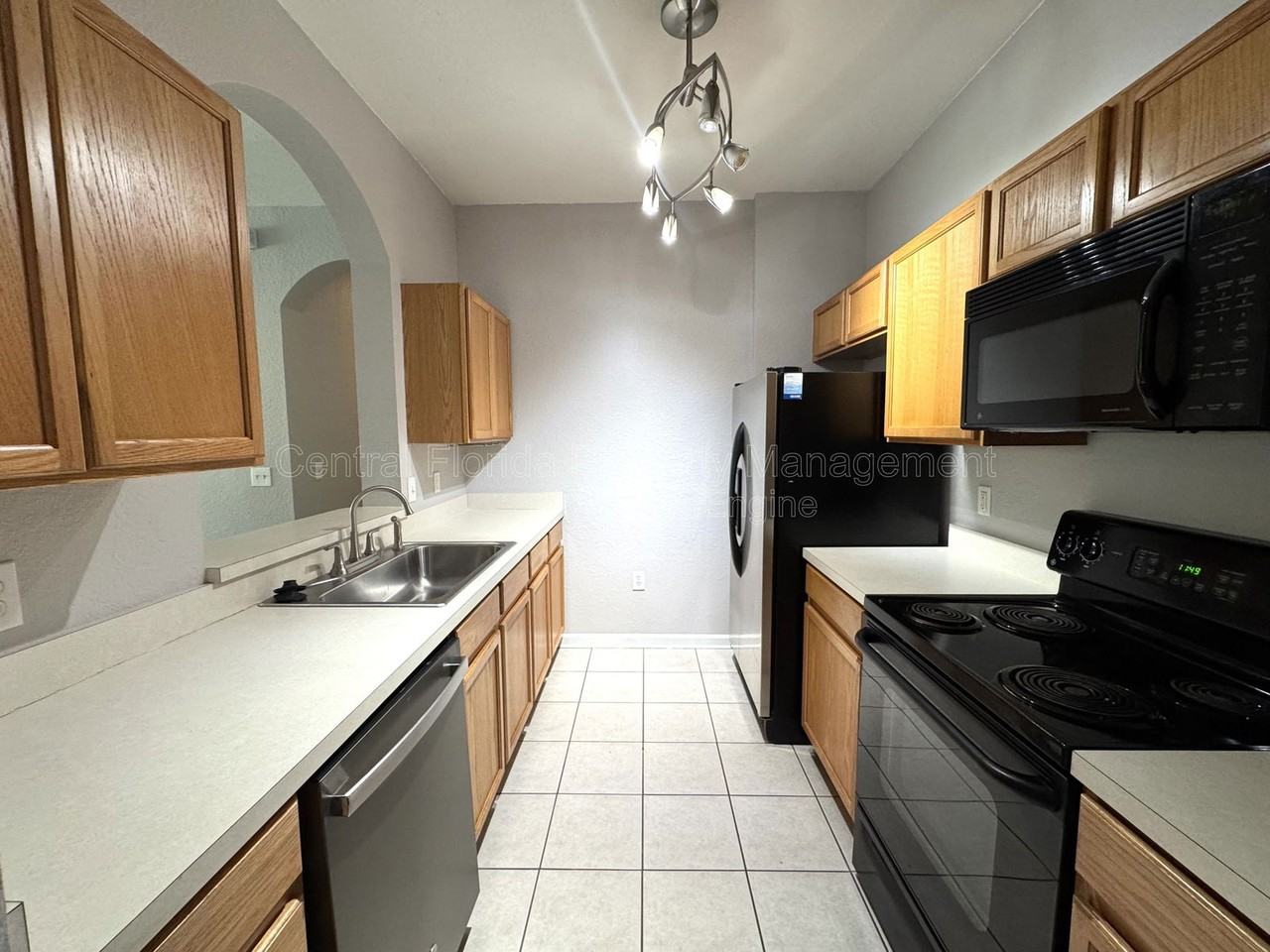 8660 Buccilli Dr #305 - Photo 5 of 18