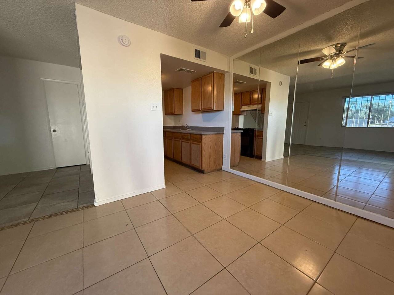 3947 W Wonderview Rd - Photo 4 of 17