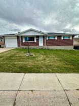 737 Hirst St - Photo 1 of 1
