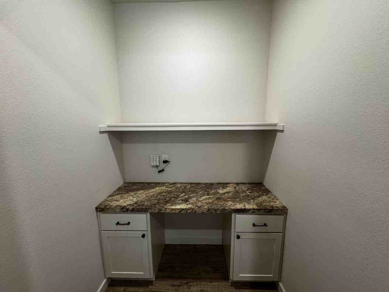 2101 9th St - Photo 5 of 15