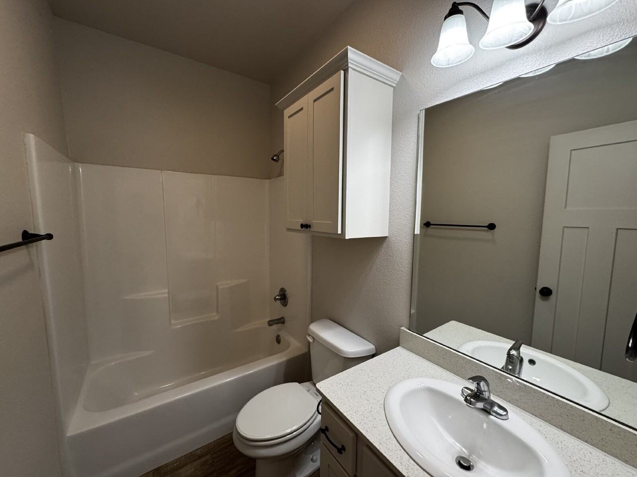 2101 9th St - Photo 7 of 15