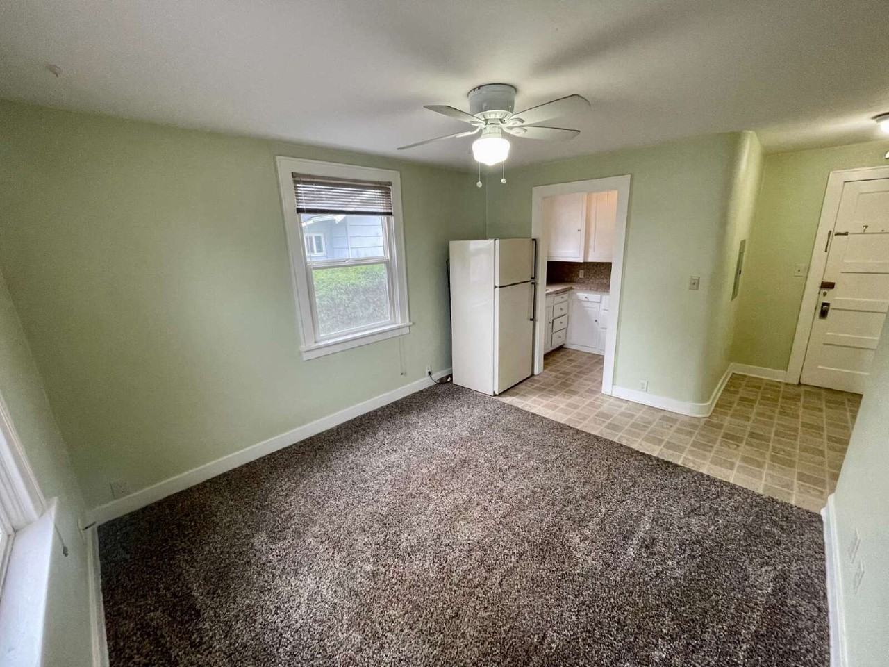 432 W 13th Ave - Photo 3 of 7