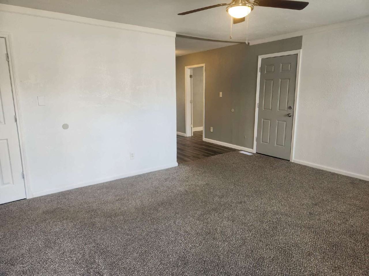 20 Melvin Dr - Photo 2 of 16