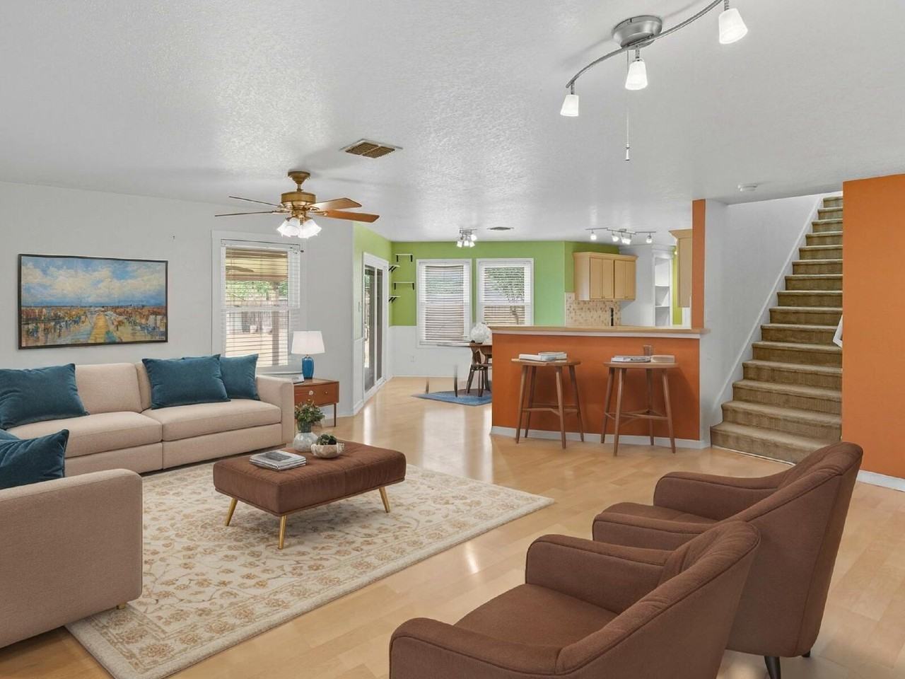 3223 Crested Creek Dr - Photo 2 of 27