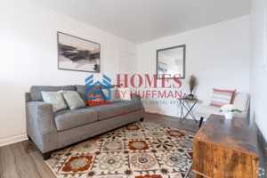 featured image of 2033 W Columbia St Apt D #Apt D