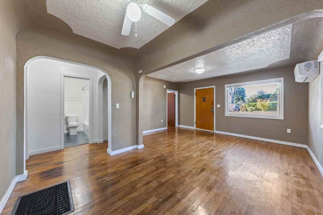 756 Sw Levens St - Photo 4 of 29