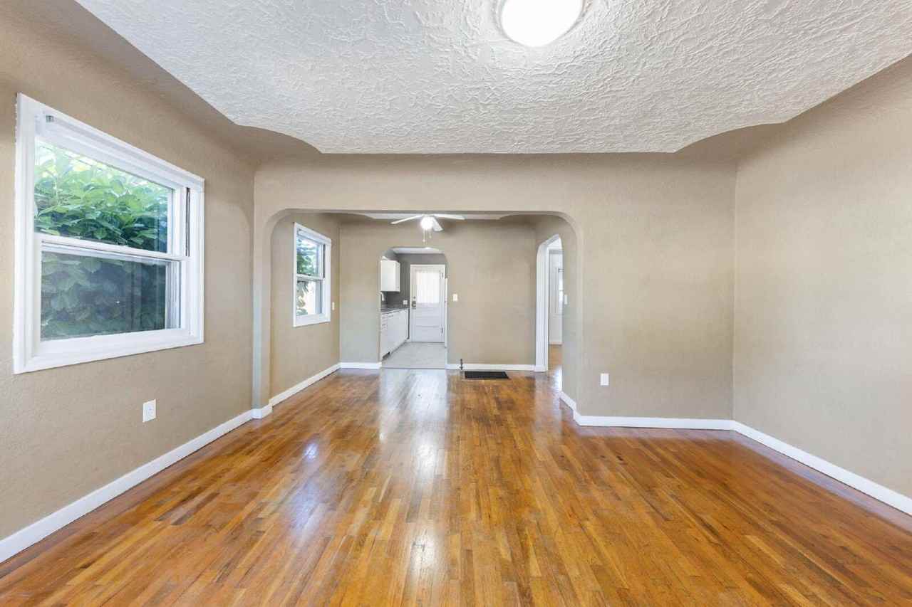 756 Sw Levens St - Photo 6 of 29