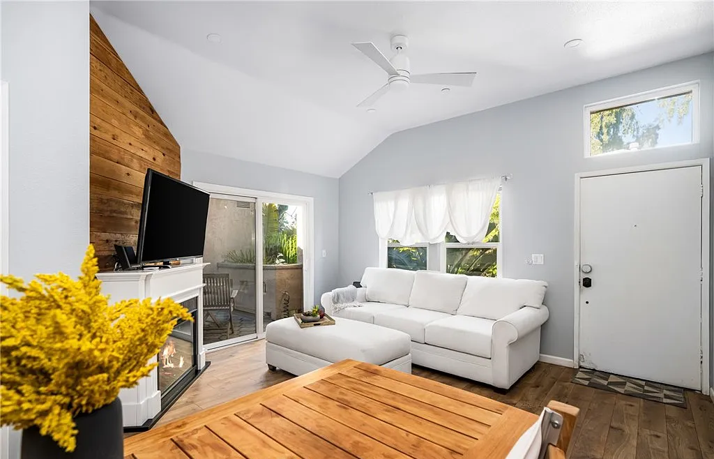 1062 Calle Del Cerro #1218 - Photo 2 of 13