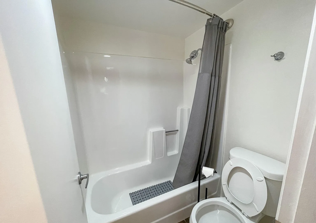 2454 Village Grn - Photo 2 of 9