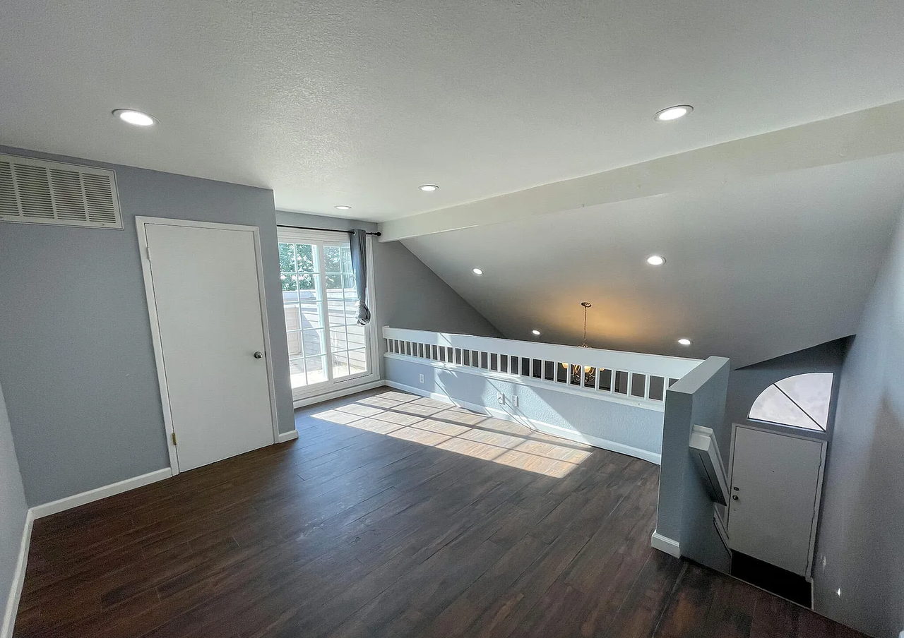 2454 Village Grn - Photo 4 of 9