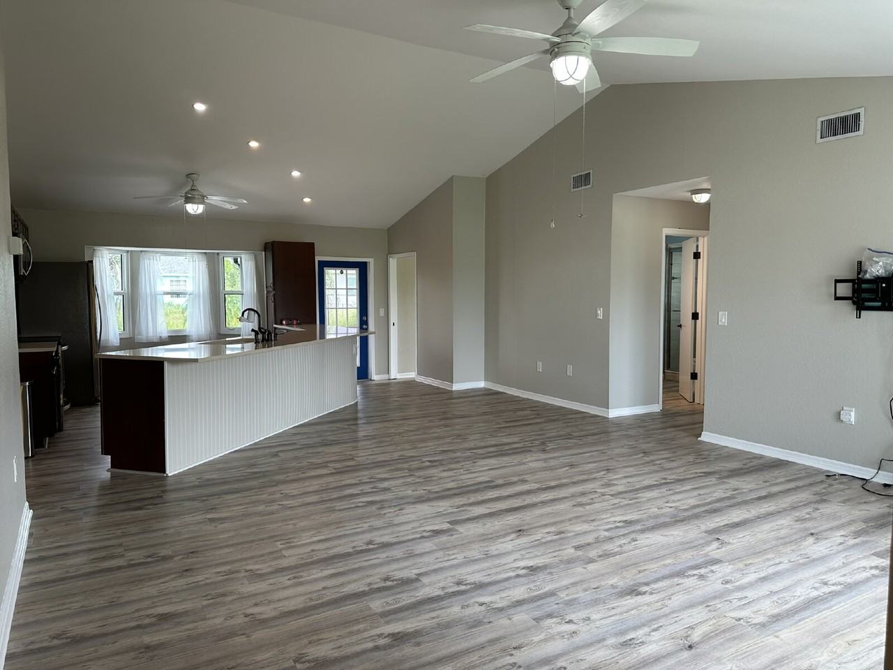 11098 Cheltenham Ave - Photo 2 of 26
