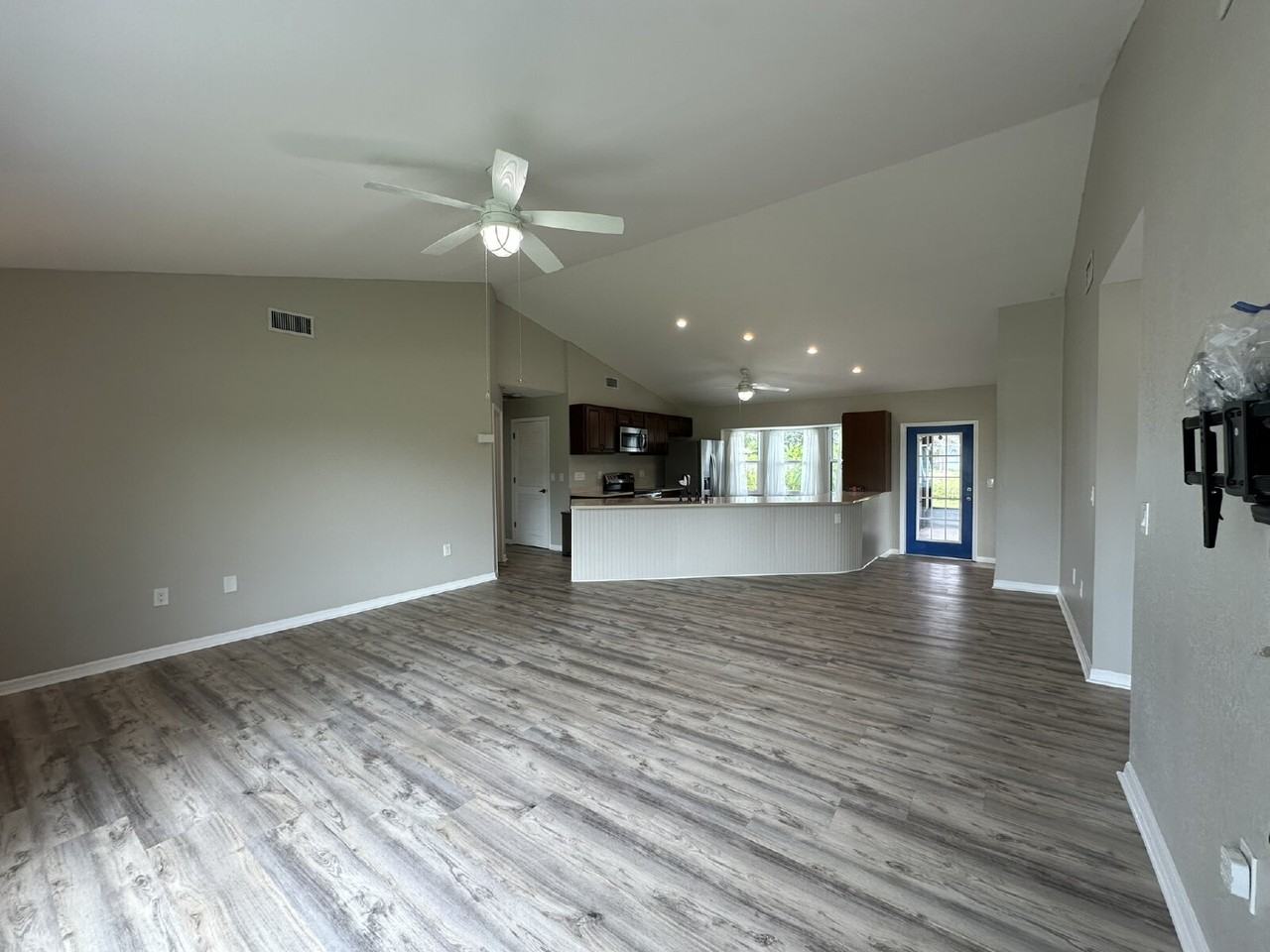 11098 Cheltenham Ave - Photo 3 of 26