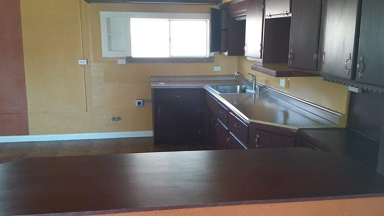 56565 Sunnyslope Dr - Photo 3 of 17