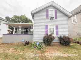 featured image of 1212 6th St Ne