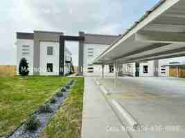 featured image of 1808 Angelina Dr #6