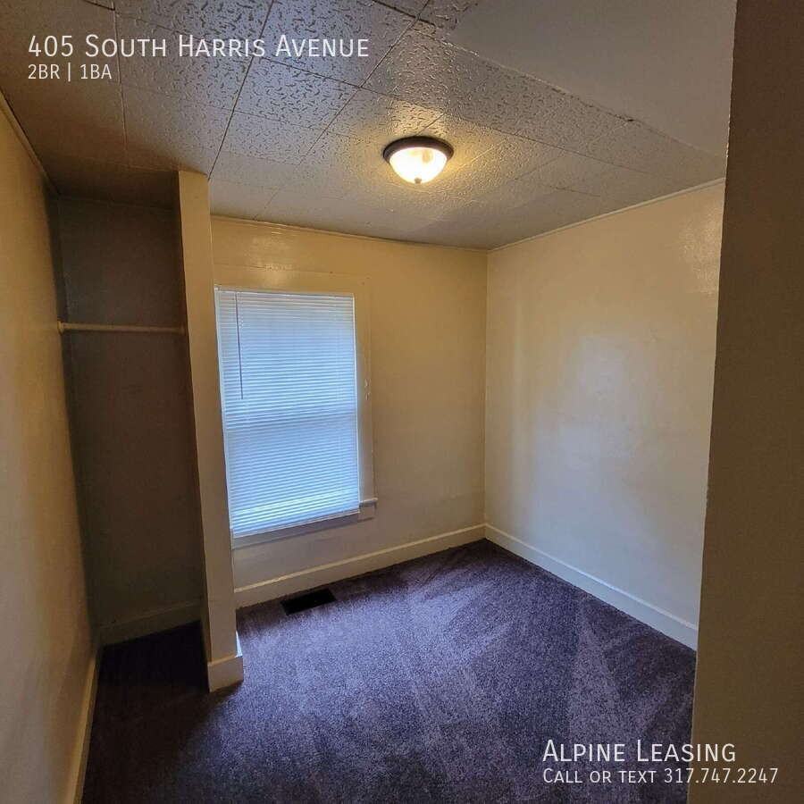 405 South Harris Avenue - Photo 6 of 6
