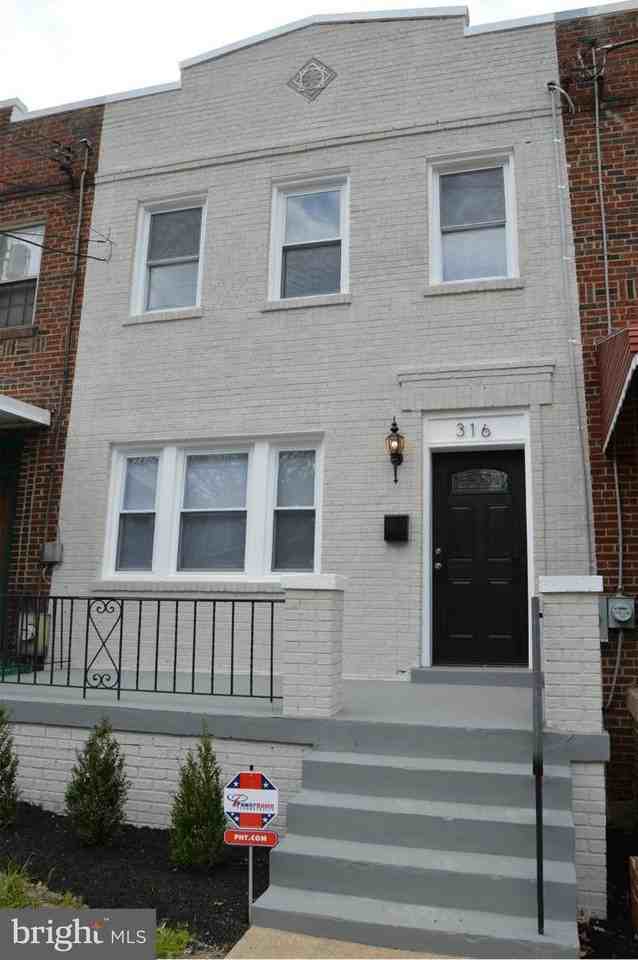 316 Division Ave Ne #NA - Photo 5 of 6