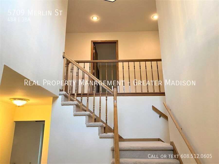 5709 Merlin Street - Photo 5 of 36