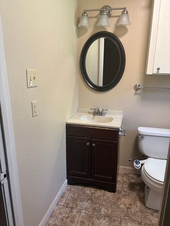 1911 Venus Cir - Photo 2 of 7