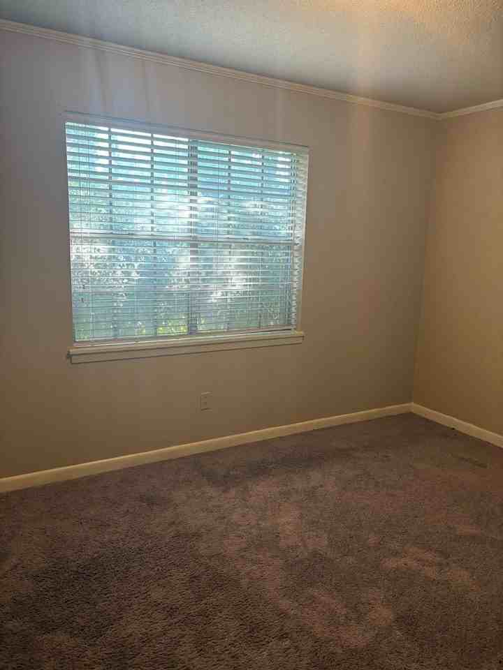 1911 Venus Cir - Photo 3 of 7