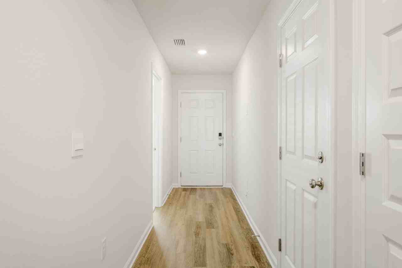 5033 Rivergrass Dr - Photo 2 of 26