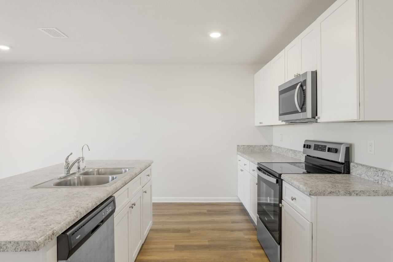 5033 Rivergrass Dr - Photo 5 of 26