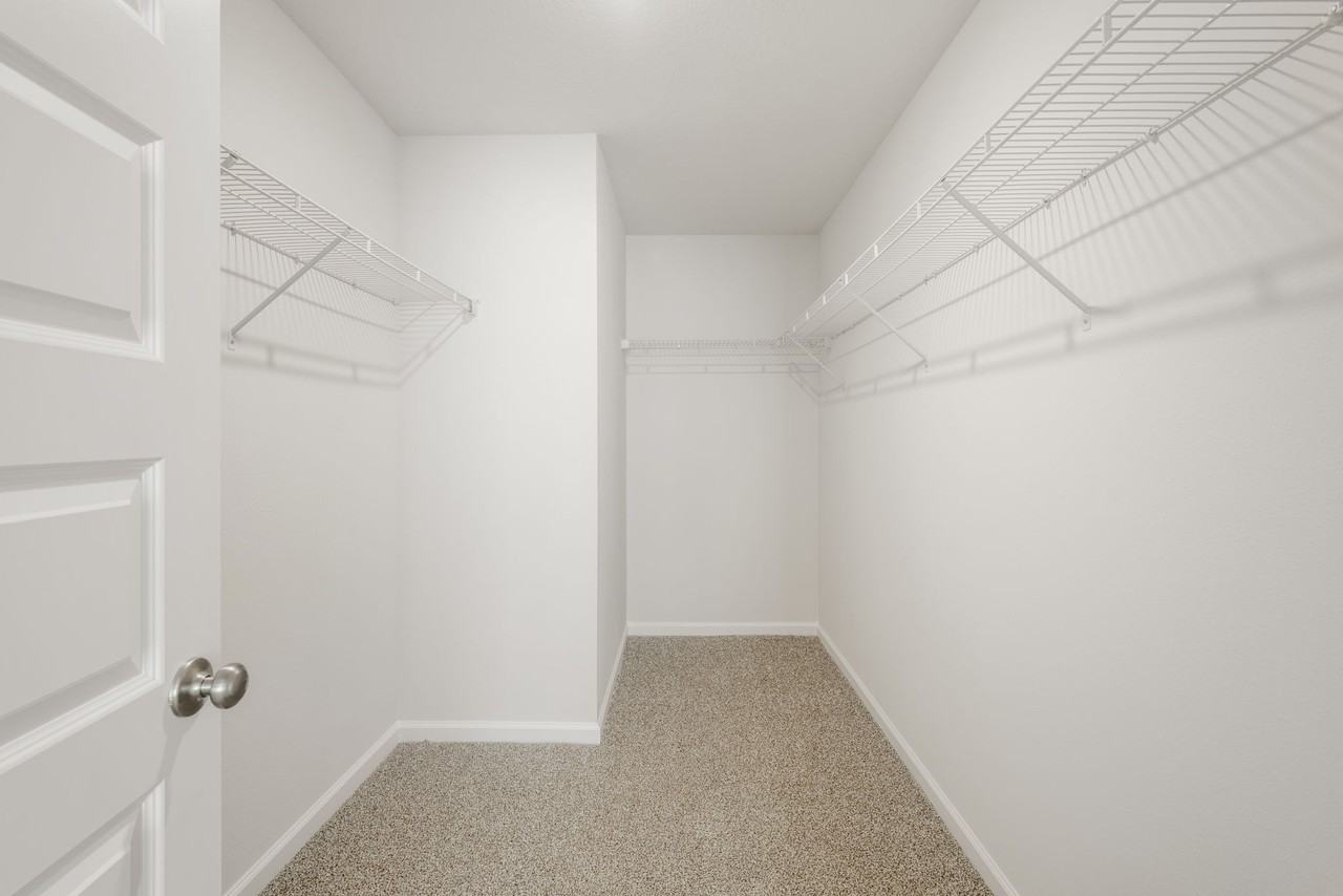 5033 Rivergrass Dr - Photo 4 of 26