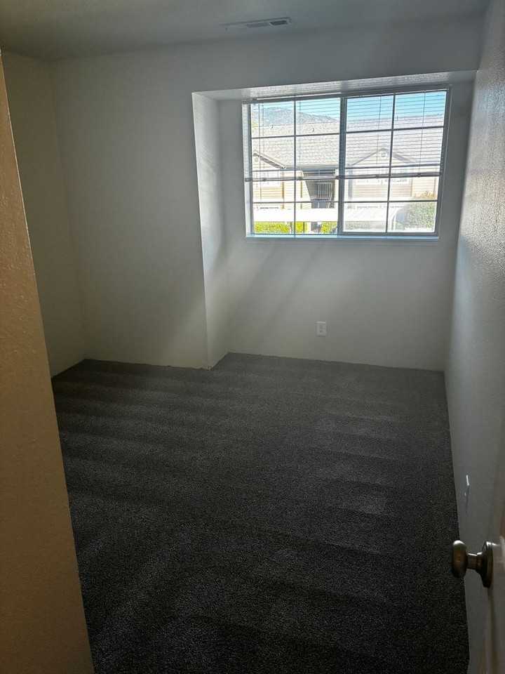 Riverwood Apartments - Photo 7 of 17