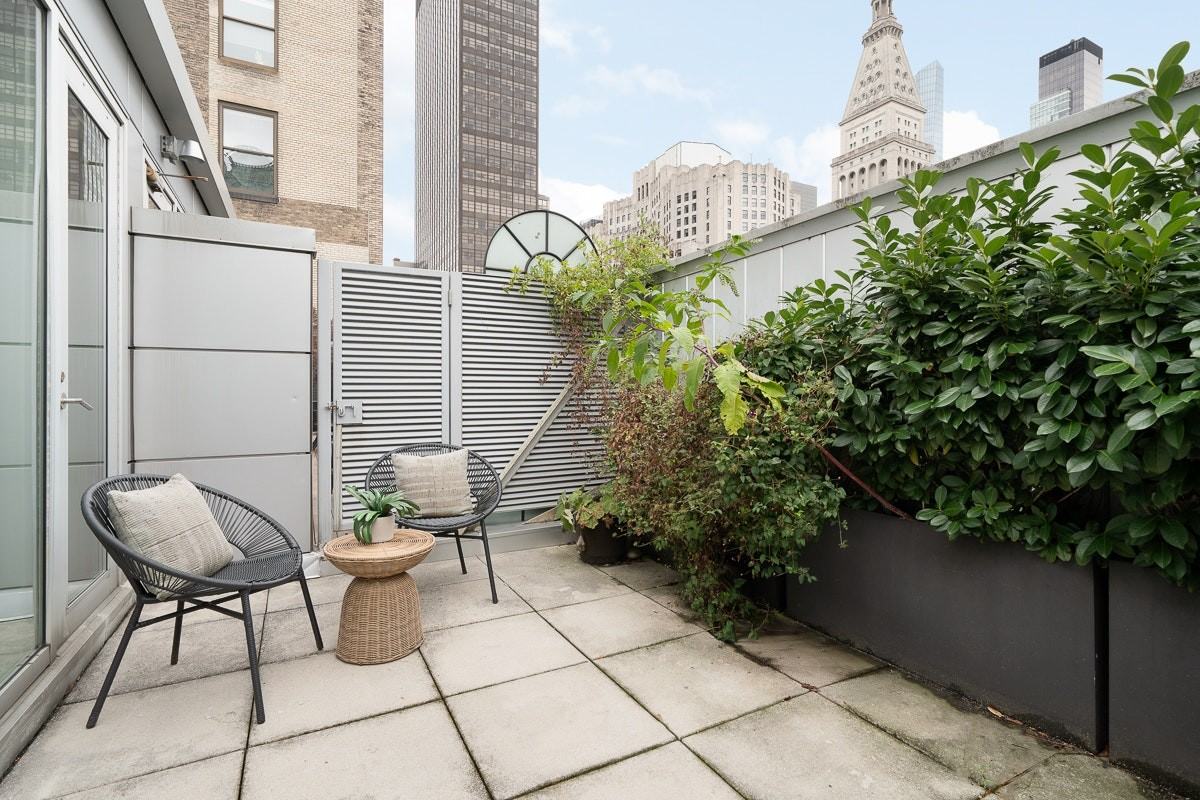 225 5th Ave #PHR - Photo 7 of 9