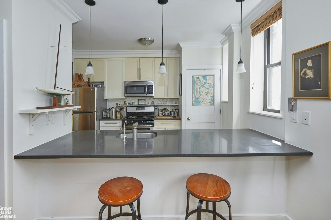 42 W 120th St #4A - Photo 2 of 12