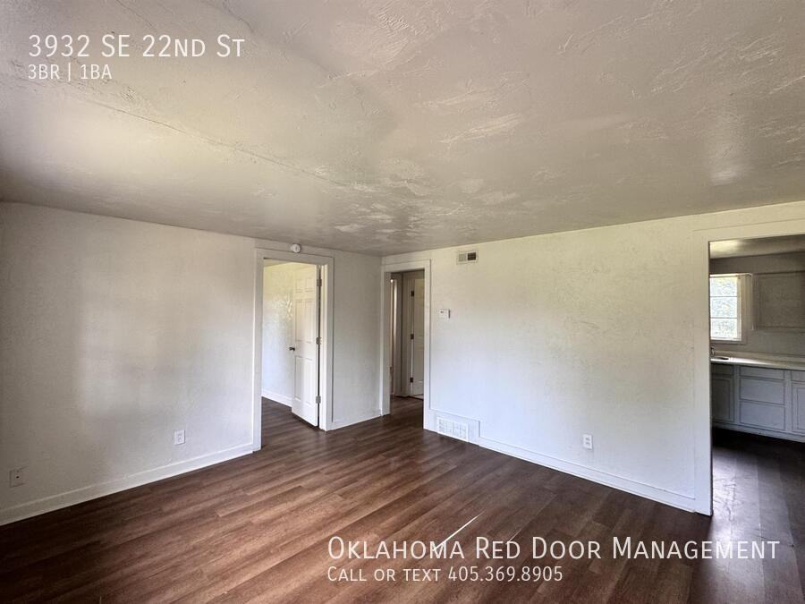 3932 Se 22nd St - Photo 6 of 15