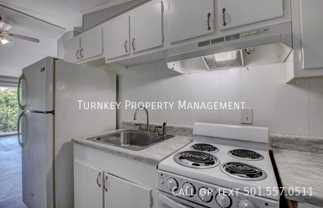 4700 Lynn Ln #C - Photo 1 of 1