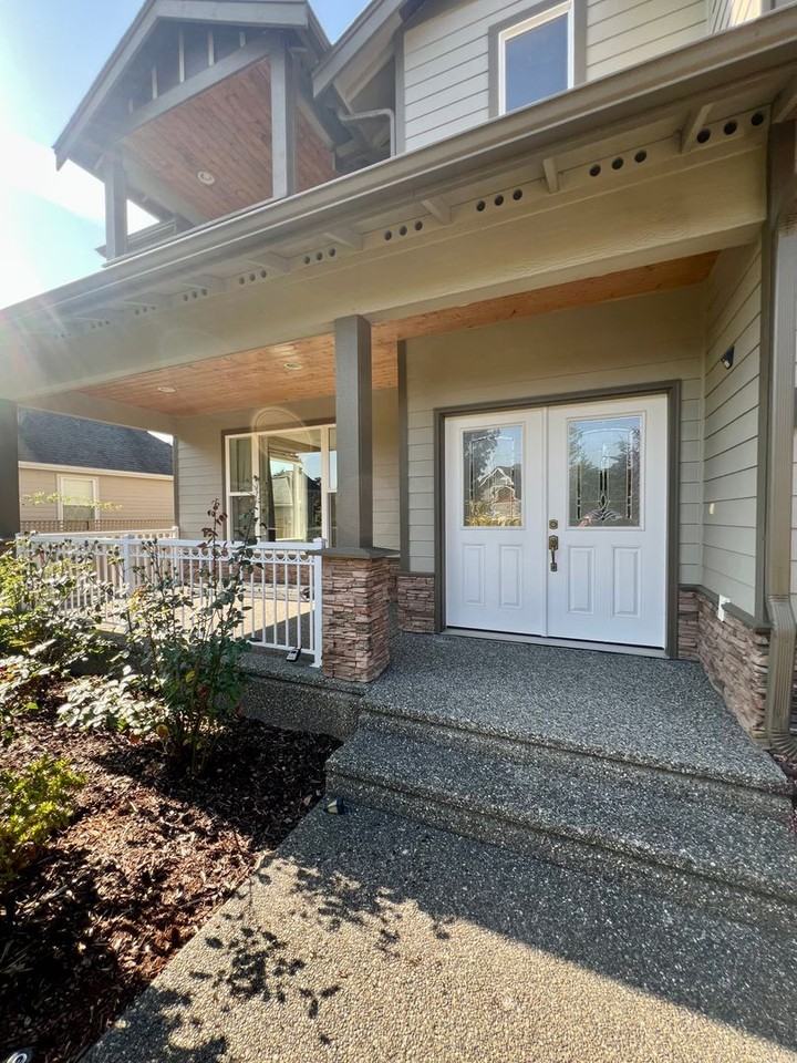 8669 Ashbury Court - Photo 3 of 50