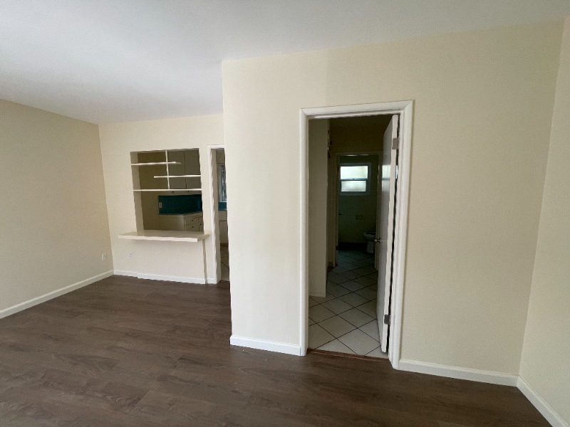 14207 Sylvan St - Photo 6 of 20