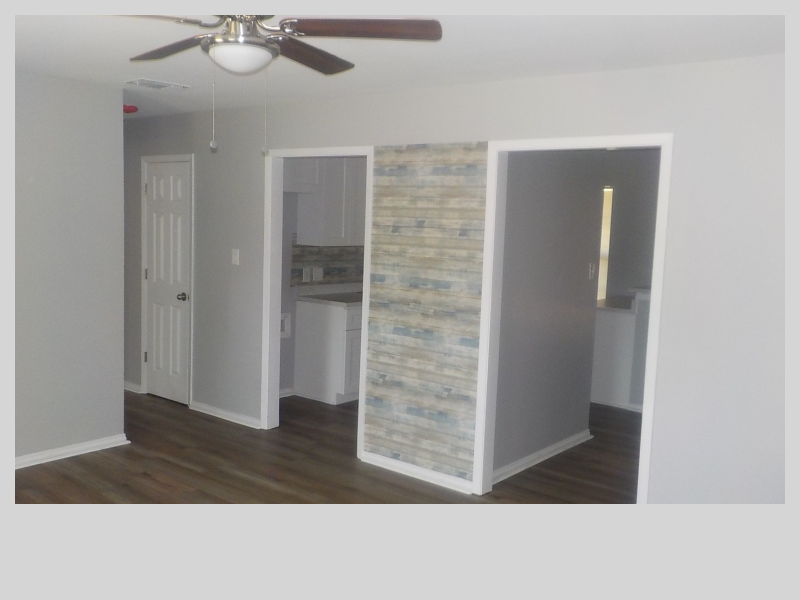 106 Pecos Street - Photo 3 of 10