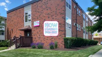 featured image of 512 E Clark St