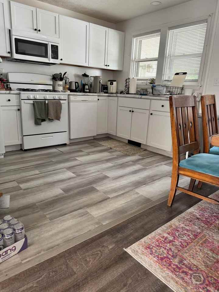 115 E Cottage Grove Ave - Photo 4 of 19