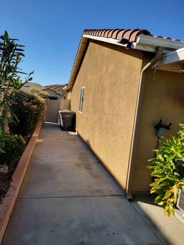 320 Yosemite Ave - Photo 3 of 20