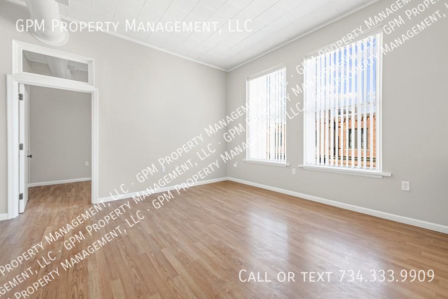 412 Grand River Avenue #10 - Photo 2 of 20