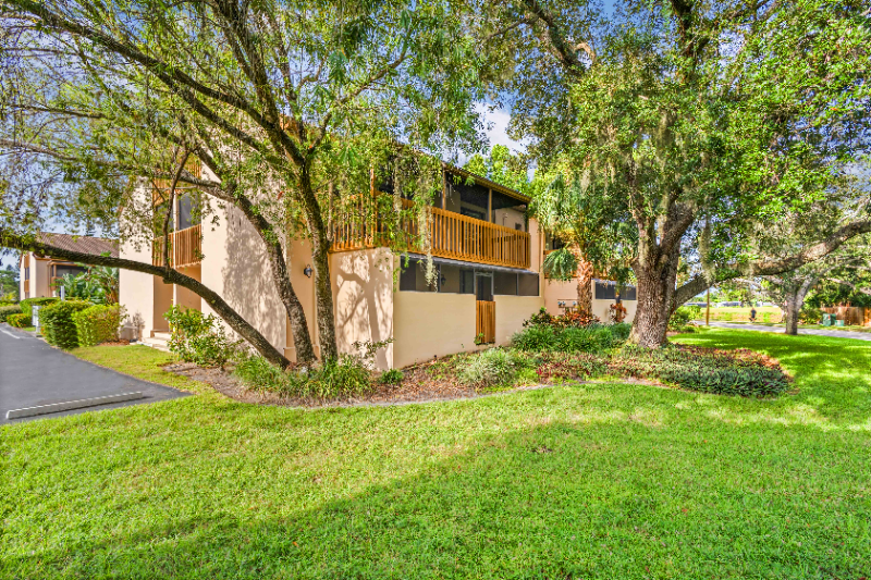 3075 Willow Green Drive - Photo 2 of 20