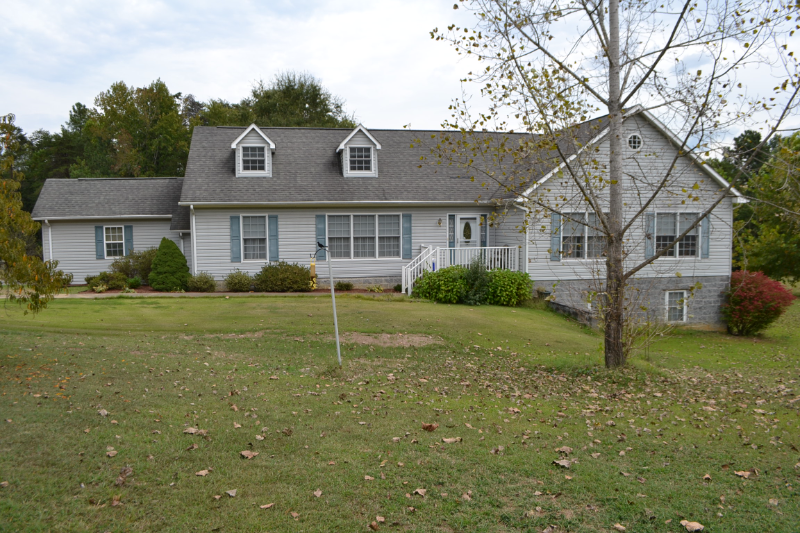 224 Mohele Rd - Photo 2 of 8