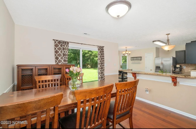 106 Seven Seas Dr - Photo 5 of 15