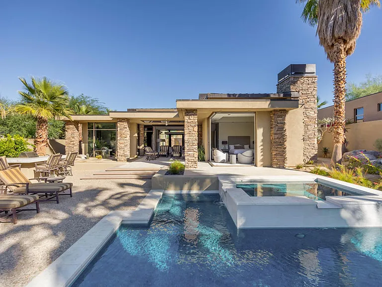 1126 Lake Vis - Photo 2 of 6