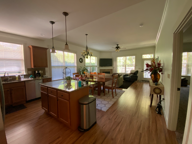 17620 Sydni Ct - Photo 3 of 10