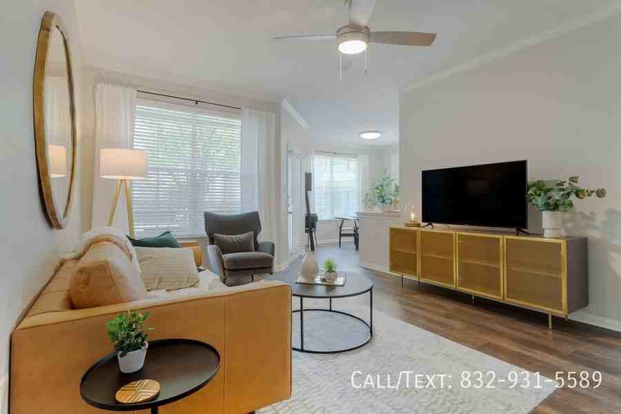 13672 Stafford Rd #MTMW - Photo 3 of 10