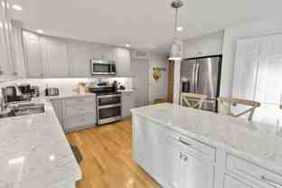 40 Shore Rd - Photo 1 of 1