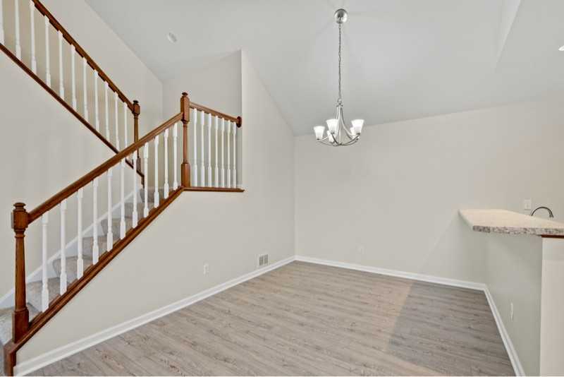 75 Nicholas Dr - Photo 3 of 22